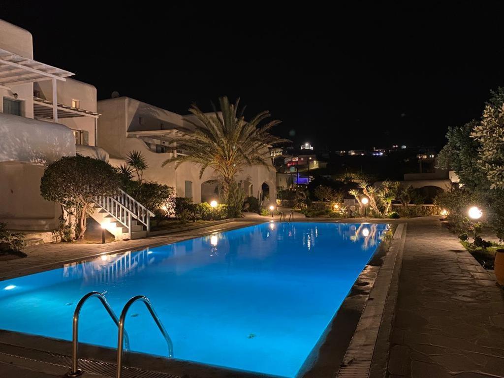 Mykonian Style W Shared Pool Houses & Nighttime Security Guard Ornos  Exterior foto